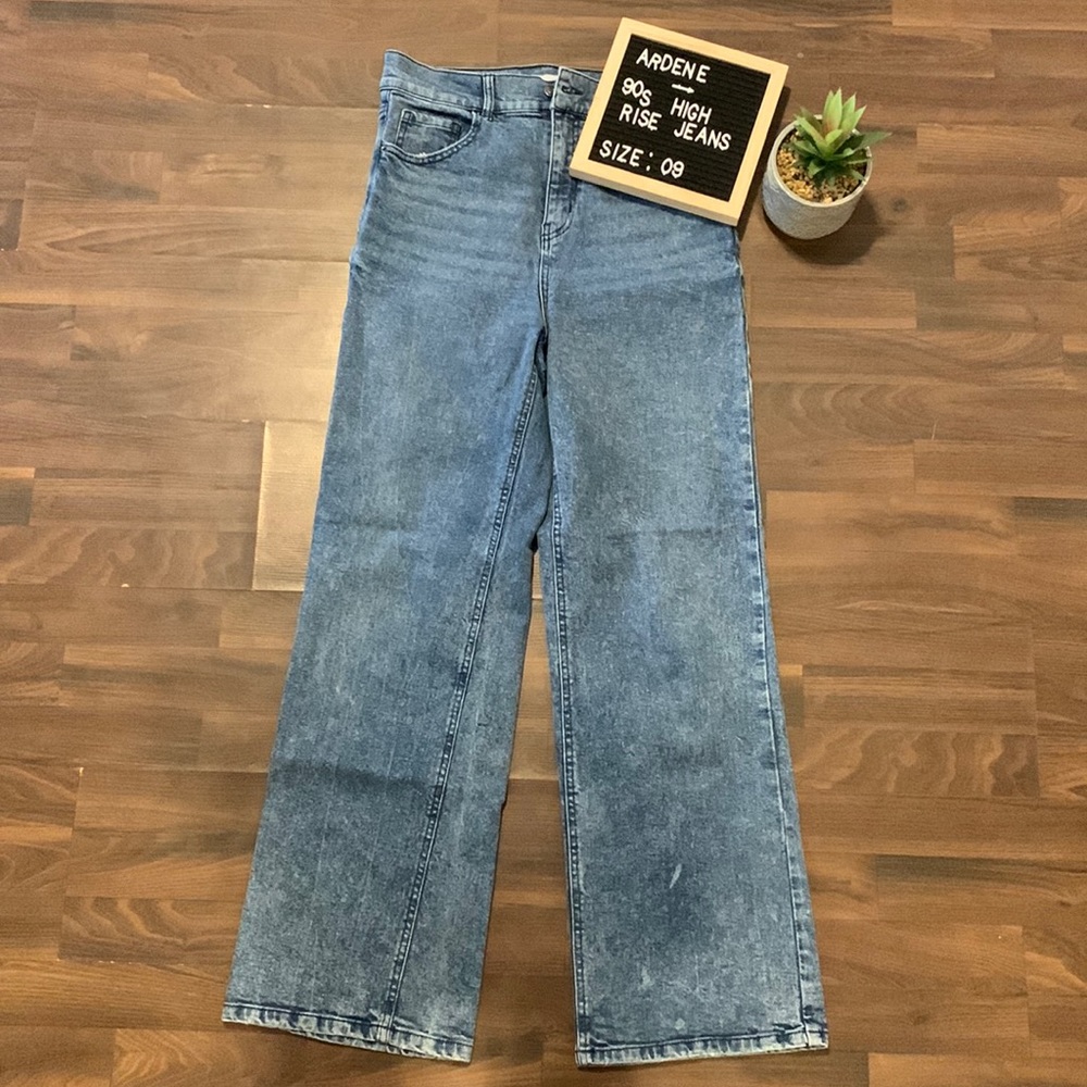 Ardene’s 90s High Rise Jeans Blue